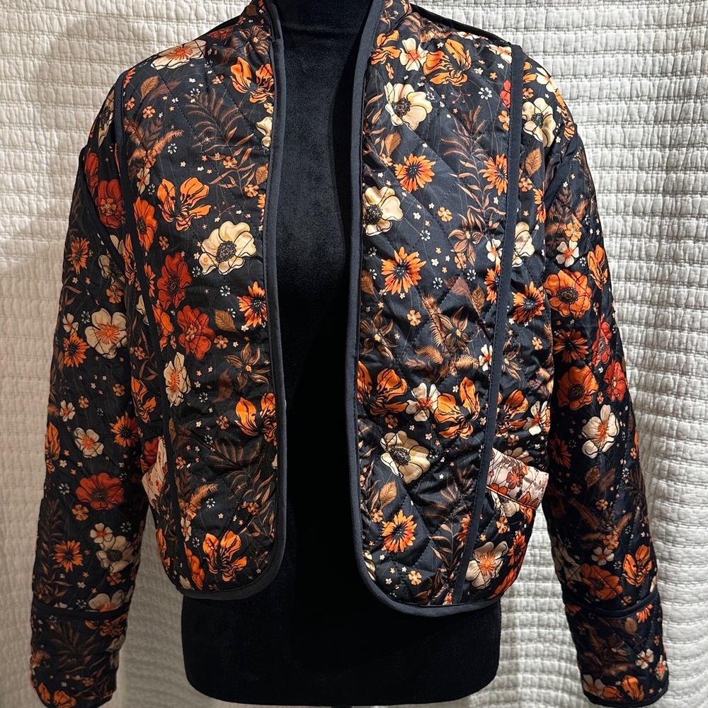 SIMPLY SOUTHERN Floral Quilted Reversible Jacket With Pockets Size Small NWT